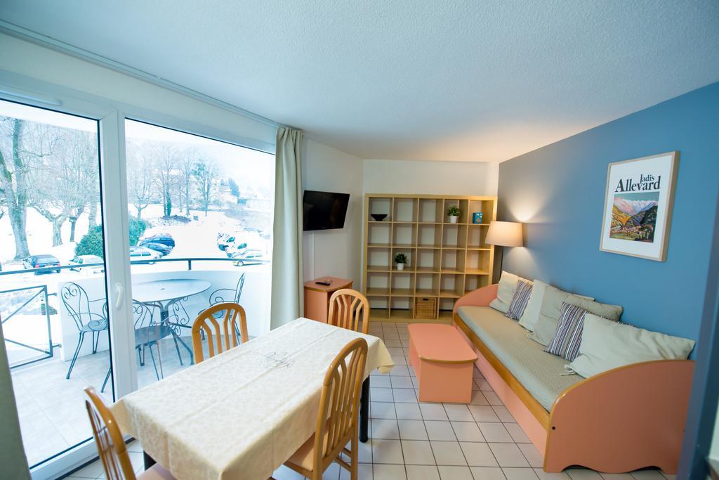 Résidence les Silènes Allevard Extérieur photo
